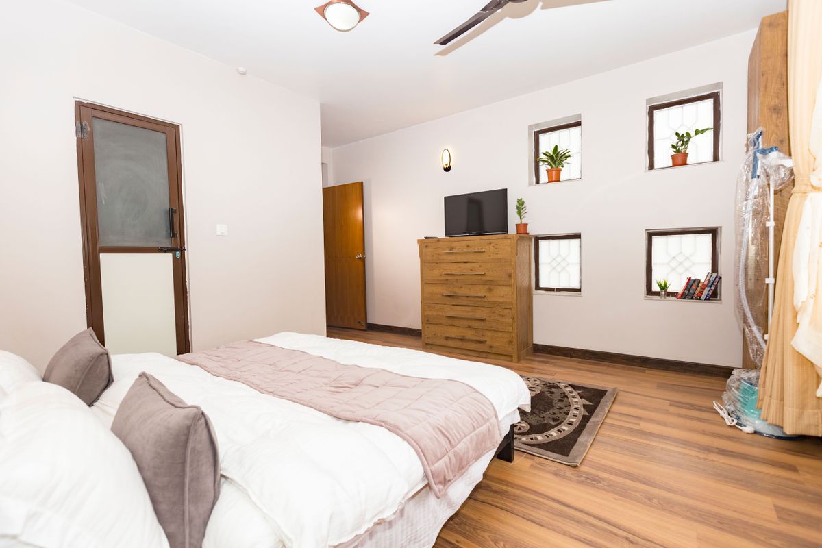 Quiet 1BDR - Master Bedroom 2